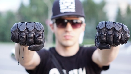 ﻿BUYING GUIDES: unique motorcycle helmets